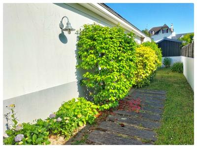 Maison - 200 m² - 9 pièces