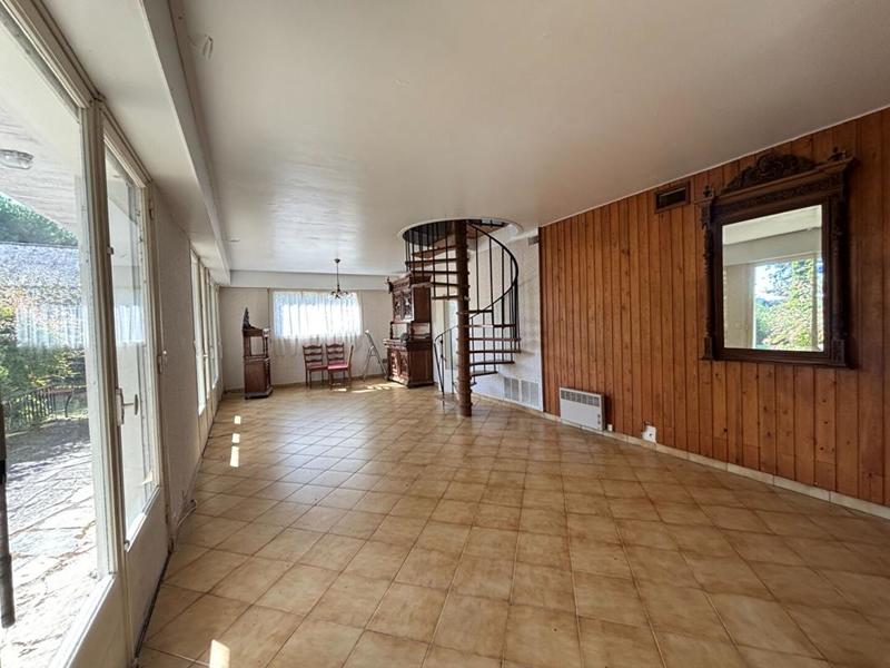 Maison - 123 m² - 6 pièces