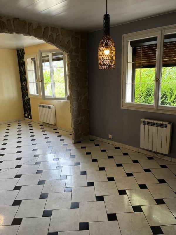 Maison - 121 m² - 4 pièces