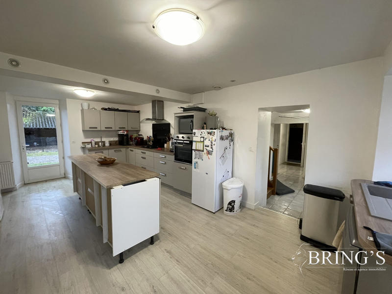 Maison ancienne - 146 m² - 8 pièces