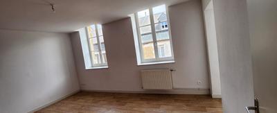 Appartement - 99 m² - 3 pièces