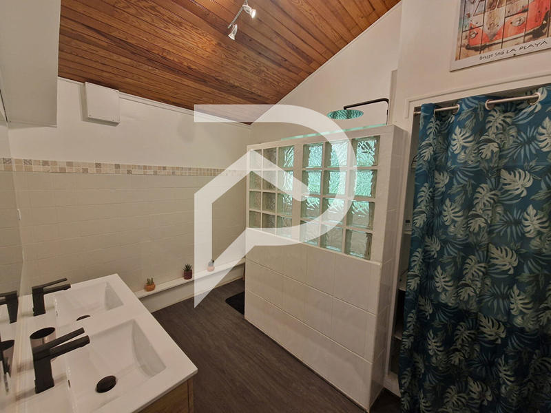 Maison - 152 m² - 6 pièces