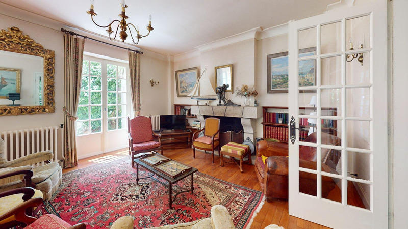 Maison bourgeoise - 230 m² - 10 pièces