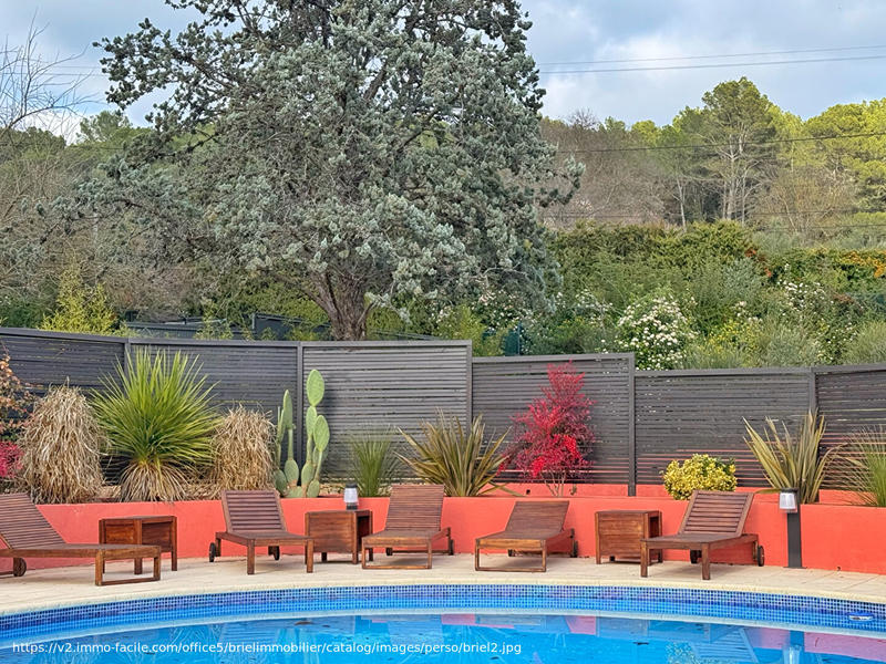 Maison - 140 m² - 6 pièces