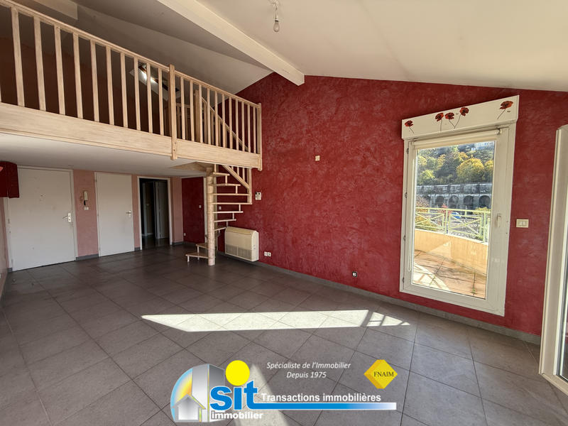 Appartement - 75 m² - 3 pièces