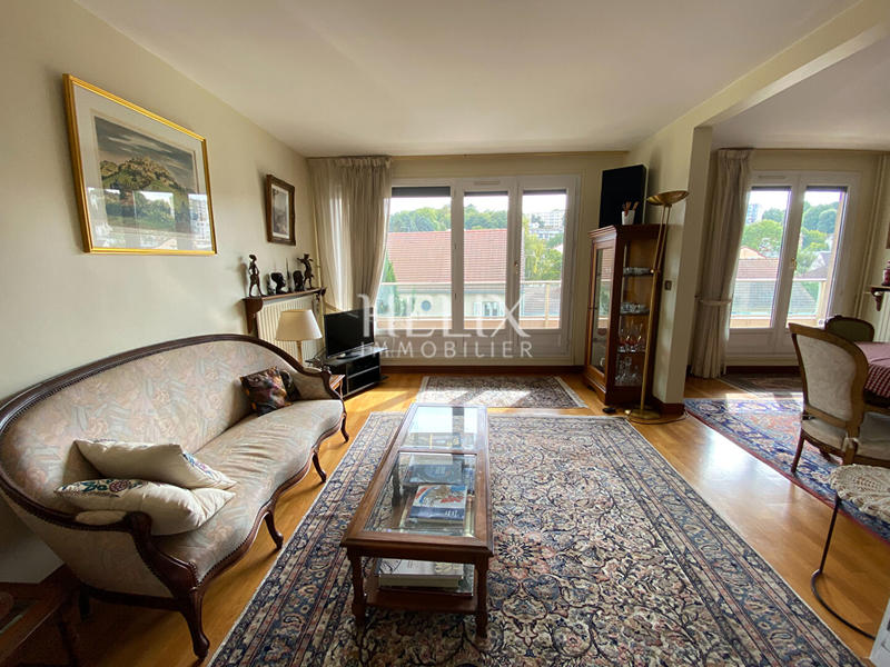 Appartement - 100 m² - 5 pièces