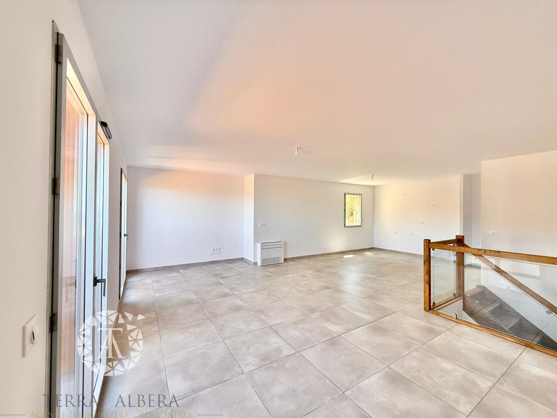 Appartement - 110 m² - 4 pièces