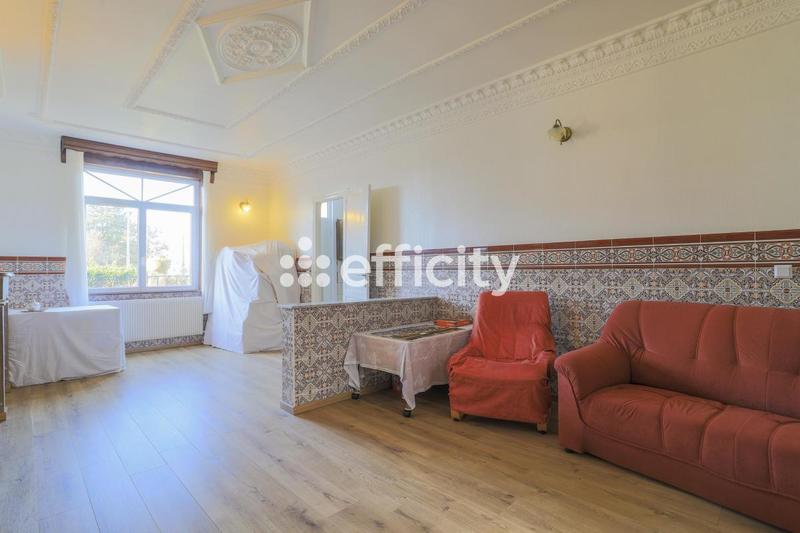 Maison bourgeoise - 174 m² - 8 pièces