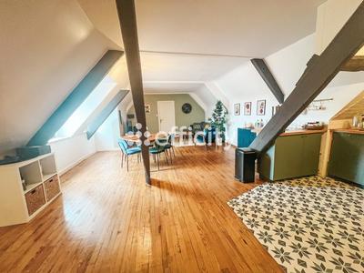 Appartement - 81 m² - 3 pièces