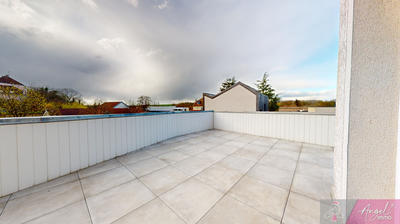 Appartement - 145 m² - 6 pièces