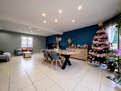 Pavillon - 121 m² - 5 pièces