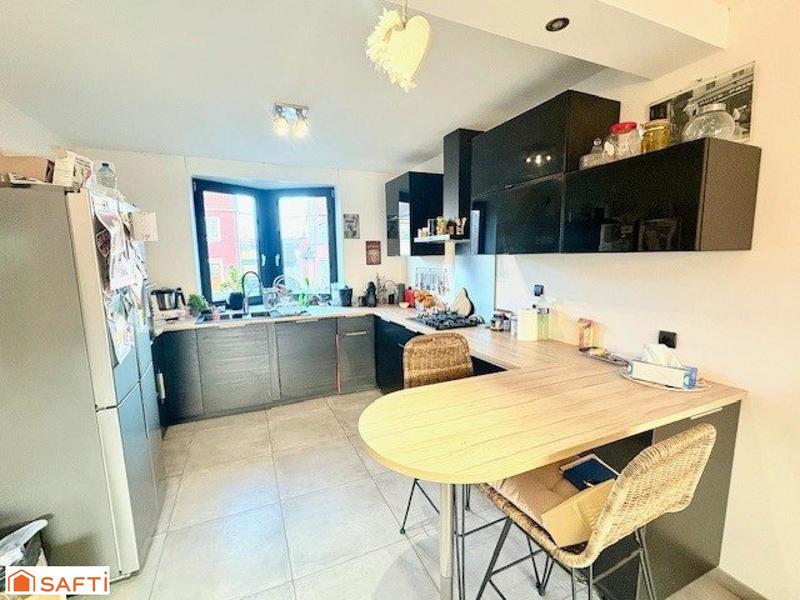 Maison - 98 m² - 6 pièces