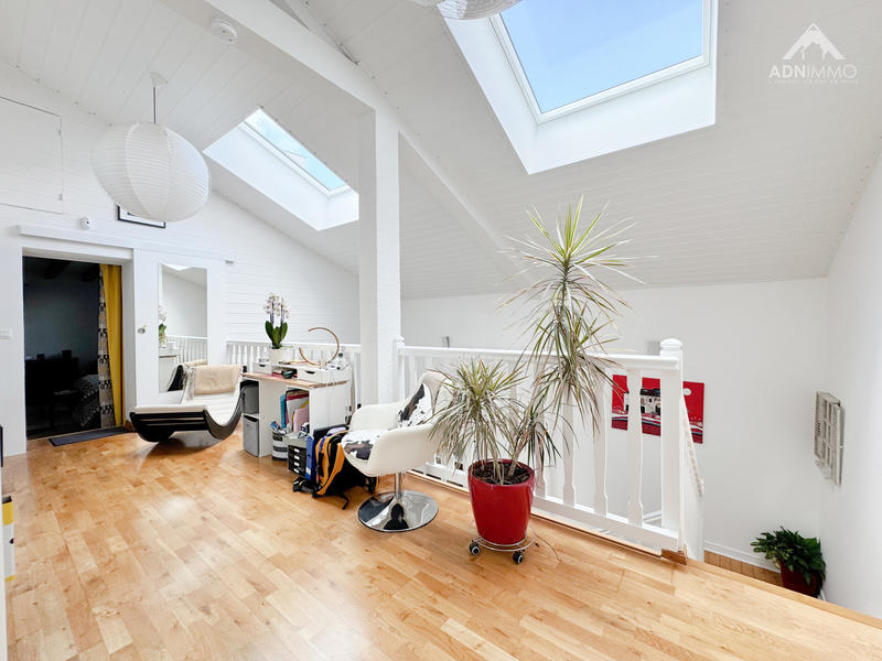 Maison - 198 m² - 5 pièces