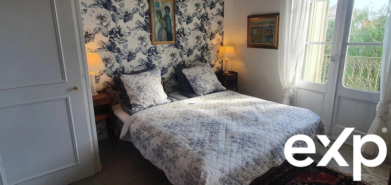 Maison - 430 m² - 18 pièces