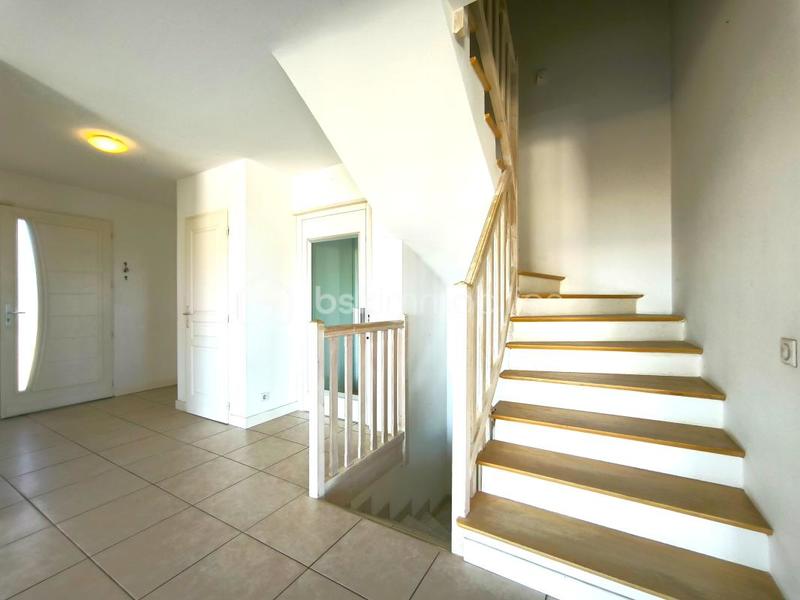 Maison - 179 m² - 6 pièces