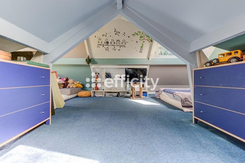 Maison - 170 m² - 6 pièces