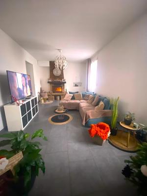 Maison - 168 m² - 9 pièces