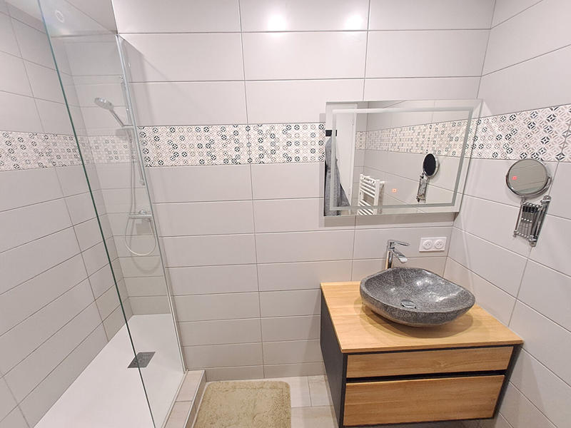 Appartement - 64 m² - 3 pièces