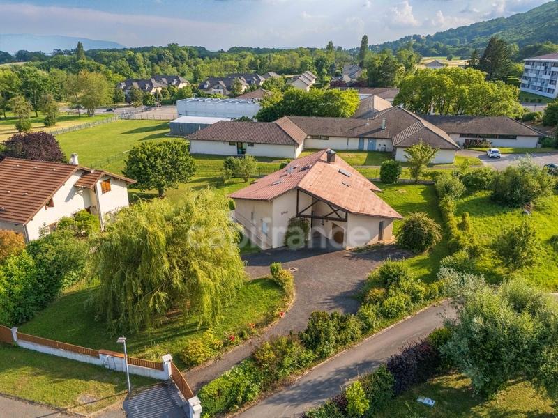 Maison - 160 m² - 6 pièces