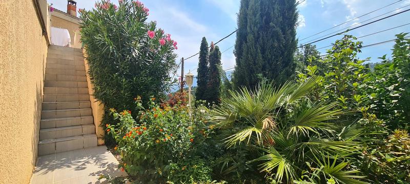 Maison - 209 m² - 6 pièces