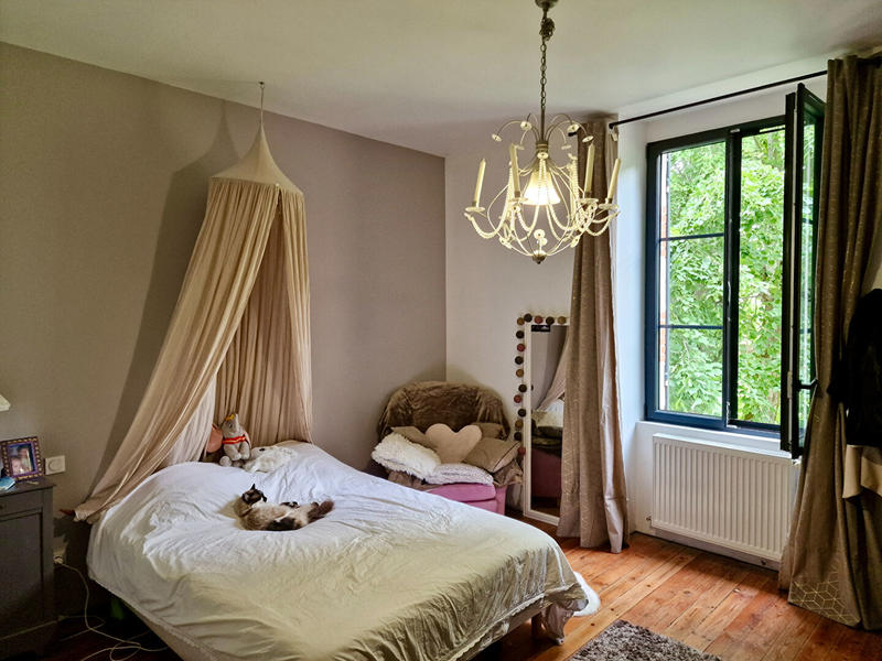 Maison - 262 m² - 9 pièces