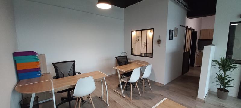 Bureau - 56 m²