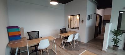 Bureau - 56 m²