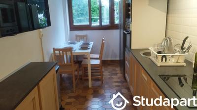 Chambre - 9 m² - 1 pièce