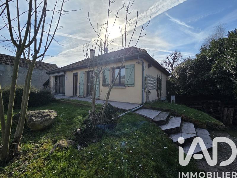 Maison - 90 m² - 4 pièces