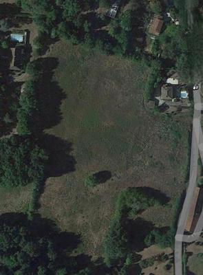 Terrain - 18 807 m²