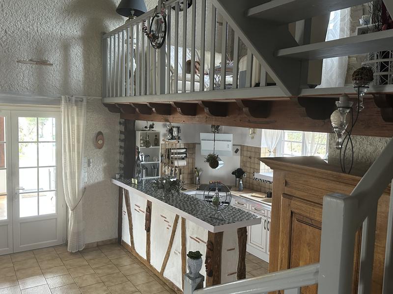 Maison traditionnelle - 216 m² - 5 pièces