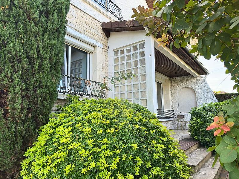 Maison - 115 m² - 6 pièces