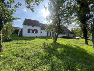 Maison de village - 138 m² - 5 pièces