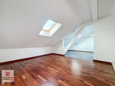 Appartement - 160 m² - 4 pièces