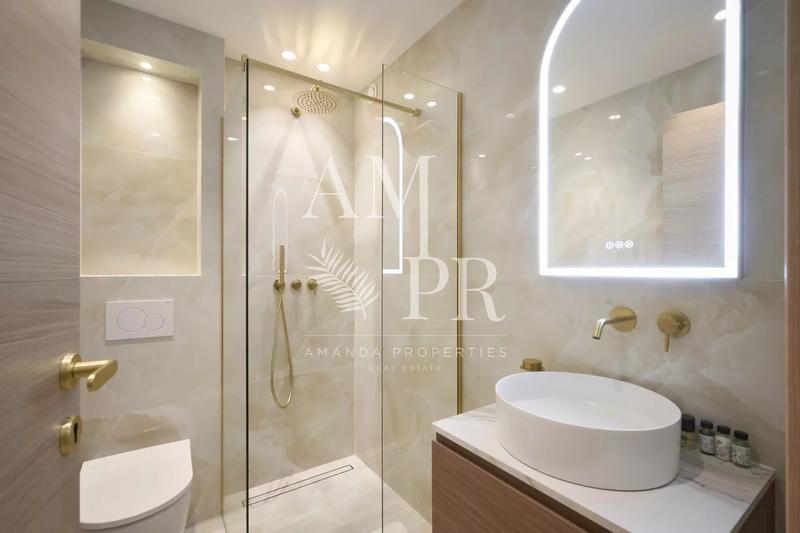 Appartement - 100 m² - 4 pièces