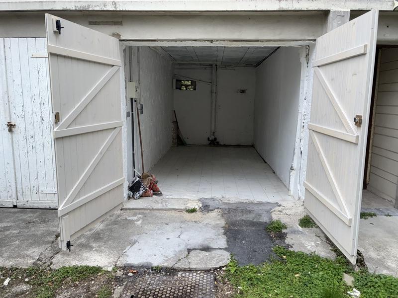 Parking / Garage - 13 m²