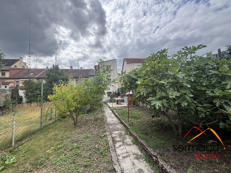 Maison - 194 m² - 9 pièces