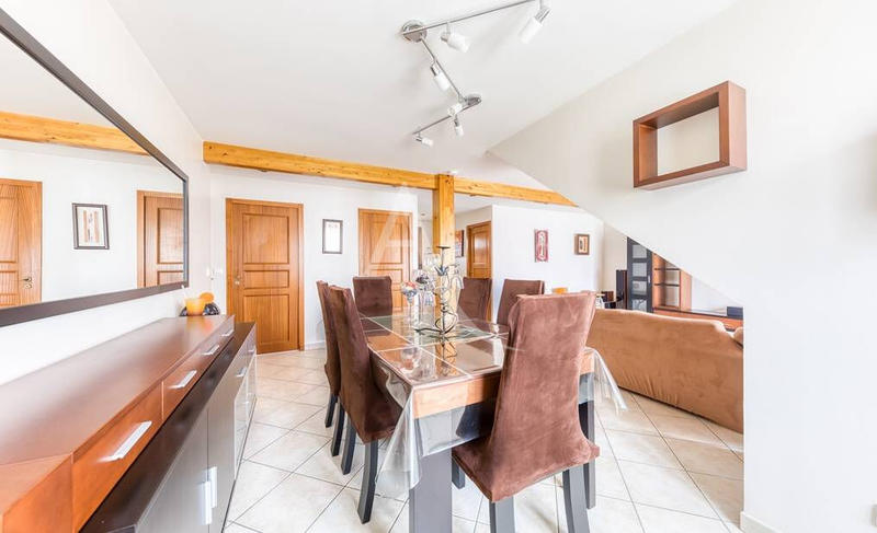 Maison - 98 m² - 5 pièces