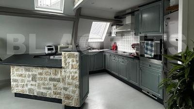 Appartement - 100 m² - 4 pièces