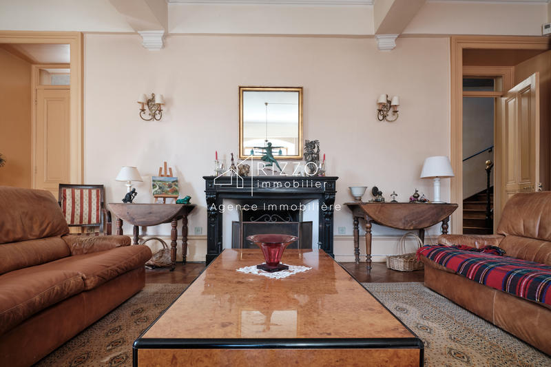 Bastide - 313 m² - 10 pièces