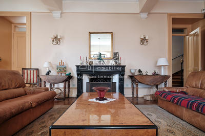 Bastide - 313 m² - 10 pièces