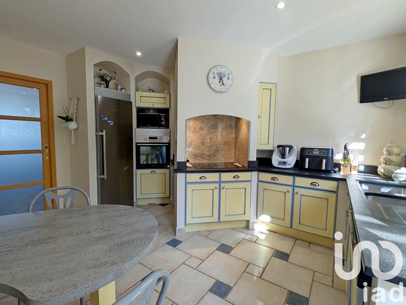 Maison - 140 m² - 6 pièces