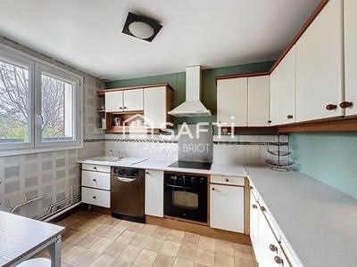 Maison - 98 m² - 5 pièces