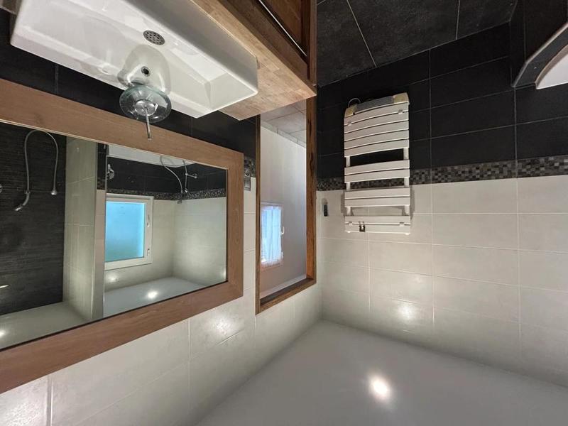 Maison - 190 m² - 2 pièces