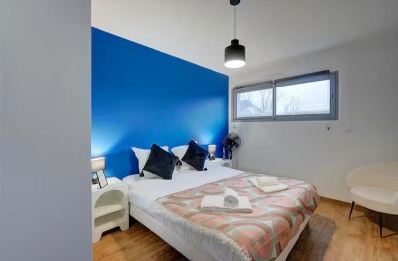 Maison - 280 m² - 7 pièces