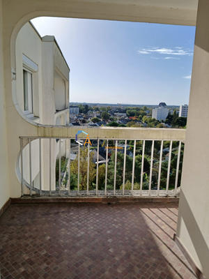 Appartement - 80 m² - 3 pièces