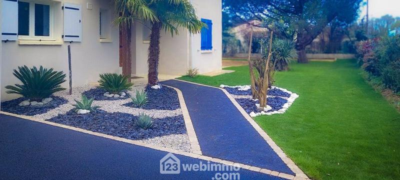 Maison - 180 m² - 9 pièces