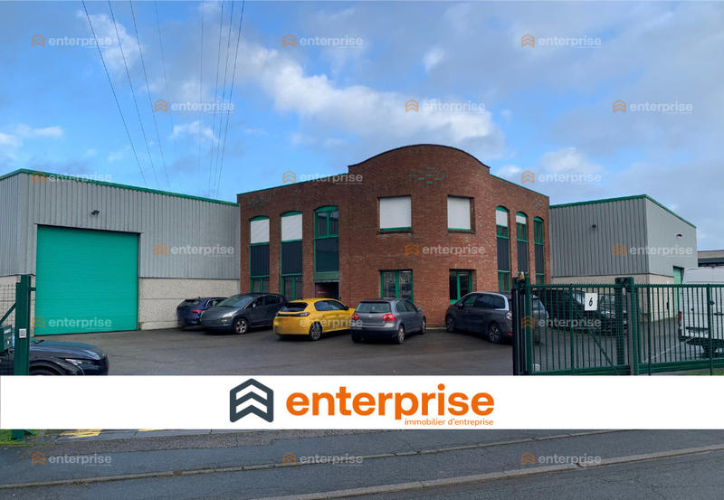 Local d'activité / Entrepôt - 1 215 m²