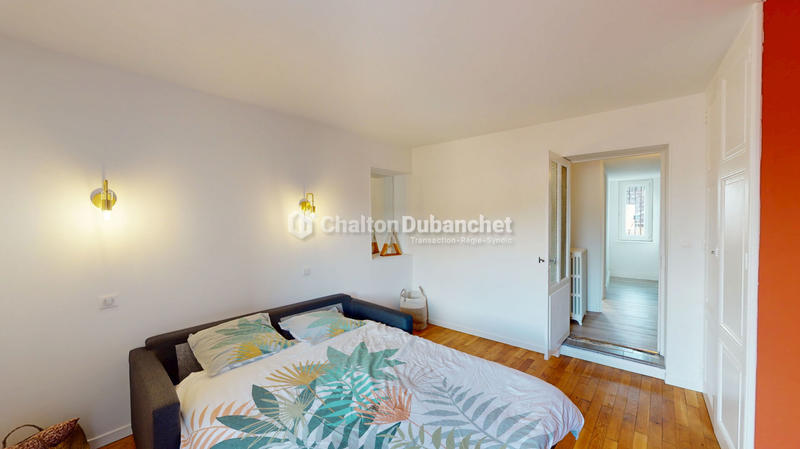 Appartement - 103 m² - 5 pièces
