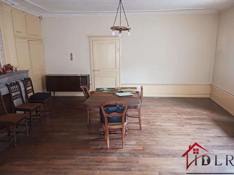 Maison - 320 m² - 11 pièces